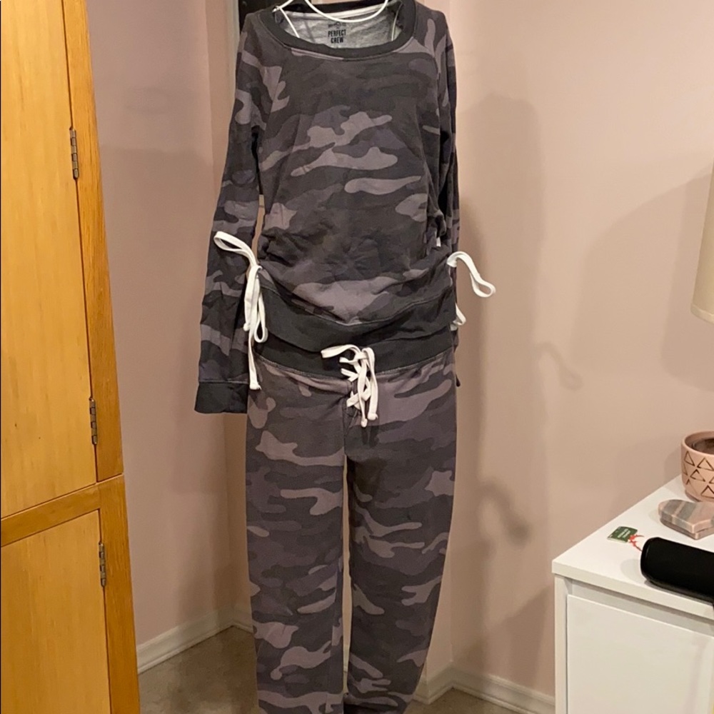 2 piece set